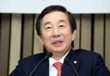“무조건 입사시켜라”… 김성태, 딸 ‘KT 특혜채용’ 의혹에 “완벽한 허위사실”