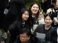 꿈꾸는 밝은 미래를 위한 브이