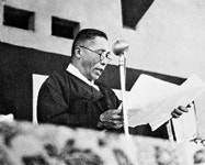 조소앙과 김구, 임시정부가 그렸던 구상보다 후퇴한 현재의 교육과 문화