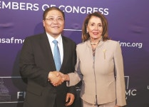 소강석 목사, 미 전직연방의원협회 특별감사패 받아