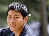 [인터뷰] ‘롱드래곤’ 음문석, ‘알바’하던 댄서에서 가수, 신스틸러가 되기까지