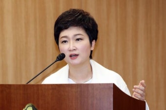 이언주 “김정은 자유사상 말한 송영무, 제정신이냐”