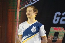 [포토] 밝은 웃음 유지하는 ‘캡스’ 라스무스 윈터