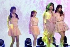 걸그룹 허니팝콘 타이틀곡 ‘디에세오스타’ 열정적인 무대