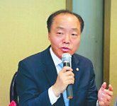 “상인 먼저 변해야 전통시장·소상공인 산다”