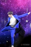 넘치는 에너지, 가수 강다니엘