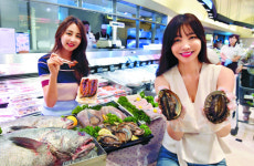 [포토] 말복에는 수산물로 몸보신 하세요
