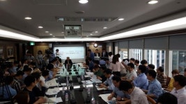 “일본 거래처도 수출 가능 여부를 모르겠다는데 어떡해야 하나” 정밀화학 업계의 ‘깊은 한숨’