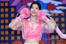 ‘로켓펀치’ 한방 날리는 수윤