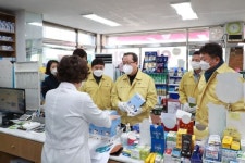 마스크 공급 상황 등 점검…조광한 남양주시장, 휴일 현장 행보