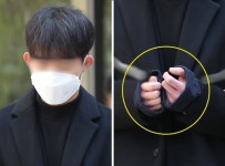 [포착] 시선 깔고 꼼지락…n번방 공익, 긴장한 손가락