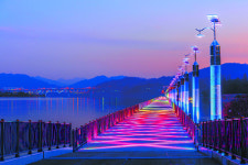 밤에 가보셨나요? 해 지면 더 빛나는 비경