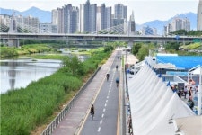 망우리에서 한강까지 자전거로 시원하게 달린다