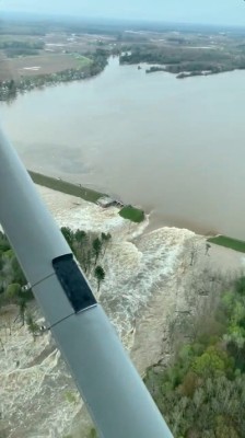 美 미시간주서 100년된 댐 붕괴…‘예고된 위험’ 터졌다 | 포토뉴스