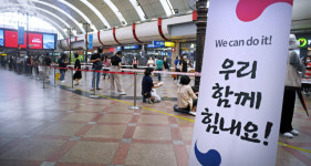[앵글속 세상] 파트너사를 위한 동행세일 첫 주말… 활기가 넘쳤다