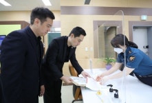“서울시 장례 중단” “추행 방조 밝혀야” 잇따르는 송사들
