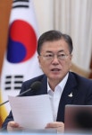 문 대통령 “8월17일 임시공휴일 지정, 국민께 위로됐으면”