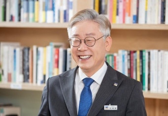 “푹 쉬다 오겠다”… 이재명, 여름휴가 첫날 이낙연 만나