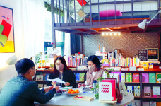 특성화·커뮤니티·문화 공간… 동네서점은 변신 중
