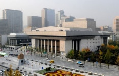 70대 남성, 세종문화회관 앞서 분신소동…판결 불만 추정