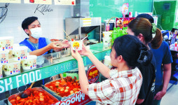 “한국 편의점서 K-문화 즐기세요”… 아시아서 몸집 키웠다