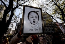 검찰 “16개월 정인이 고작 9.5㎏…복부 발로 밟혔다”