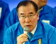 與 이개호, 코로나 양성… 현역 국회의원 첫 확진