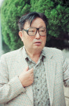 오스카의 윤여정, 칸의 봉준호가 소환한 김기영 감독