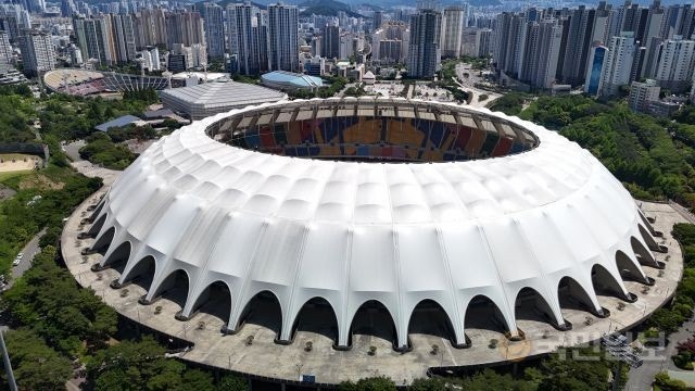 ?src=http%3A%2F%2Fimgnews.naver.net%2Fimage%2F005%2F2024%2F05%2F20%2F2024052016290152952_1716190141_0020116997_20240520163401645.jpg&type=sc960_832