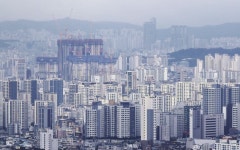 당국, 서울 집값 상승에 ‘대출 조이기’… 은행권 소집
