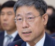 “사정 있어 어렵다”…조희대, 국회 출석 요구 불응