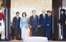 靑 “대법관 재제청 신속히”… 조희대 “부당간섭 안돼”
