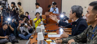 “조사 왜 늦었나”VS“지연·은폐 없었다”…DMZ 지뢰 여야 책임 공방