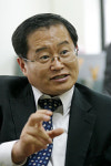 “친북사이트란 말부터 재고해야”