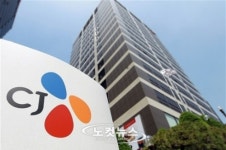 CJ 이재현 회장, 주가 끌어올리려 검은머리 외국인 동원했나