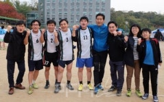 족구를 사랑하는 언론인들과 가족들의 가을 잔치