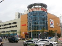롯데마트 30대 남성, 그는 왜 기자를 미행 했나