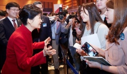 박근혜 대통령에게 최순실 아버지 최태민은 누구였나