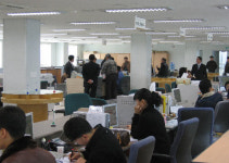 행정도시 보상 계약 첫날 사무소 썰렁