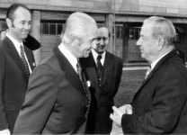 대주주 희생+노조 협력이 빚어낸 프리미엄 카 신화