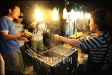 [사진]촛불집회로 대박난 노점상