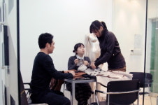 전직 작곡가 운영 수입보세 쇼핑몰 눈길