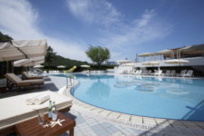 호텔 야외 수영장 가 볼까?