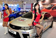 기아차, 포르테 쿱 서울오토살롱 전시