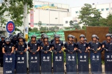 쌍용차 평택공장, 나흘만에 다시 긴장 고조