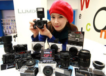 파나소닉, 하이브리드디카 GF1 예판 개시