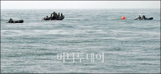 [사진]시간이 없다 초인적인 수색작업