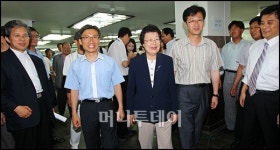 [사진]장상 선거사무소에 모인 야3당 후보들