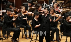 [사진]홍광호에 열광하고 쇼팽에 젖어들다