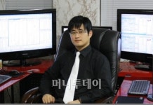 ‘20대 100억 부자’ 직접 개인들 도와 화제!